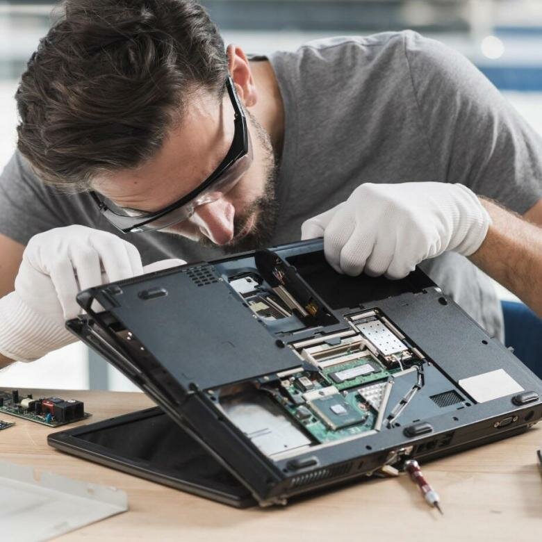 Почему лучше сдать на ремонт ноутбук профессионалам